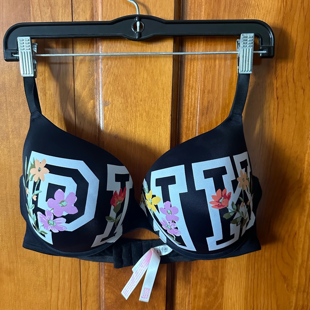 Victorias Secret push up bra